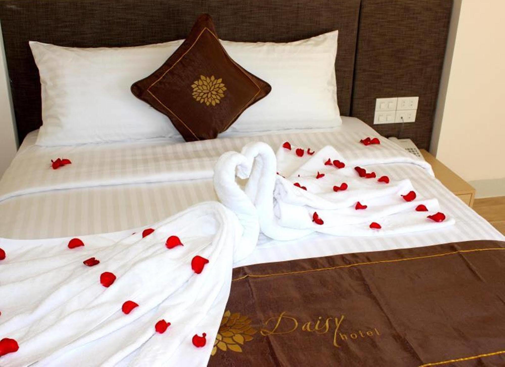 Daisy Hotel Nha Trang Dış mekan fotoğraf